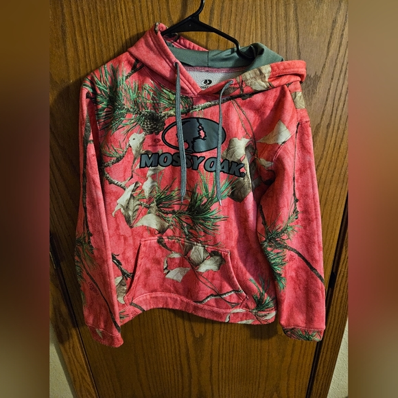 Mossy Oak Sweatshirt - Picture 1 of 5